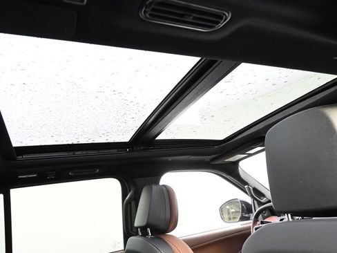 New 2027 Lincoln Navigator Reserve AWD/4WD image 17