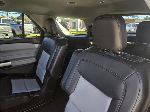 Used 2023 Ford Explorer XLT w/ Equipment Group 202A image 27