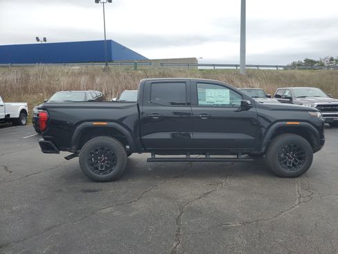 New 2026 GMC Canyon Elevation w/ Convenience Package image 3