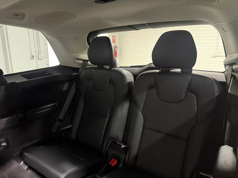 Used 2016 Volvo XC90 T6 Momentum w/ Momentum Plus Package AWD/4WD image 52