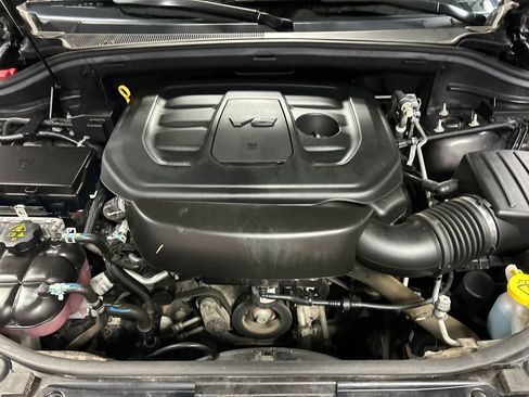 Used 2021 Jeep Grand Cherokee Laredo image 26