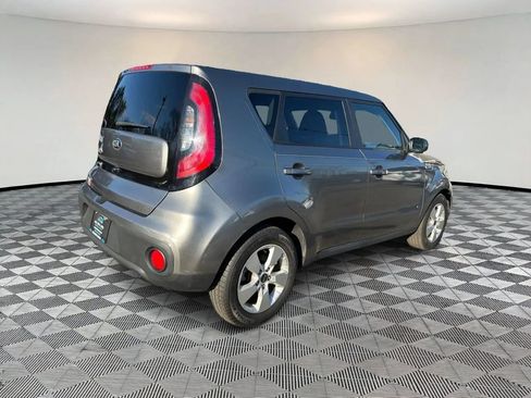 Used 2019 Kia Soul FWD image 7