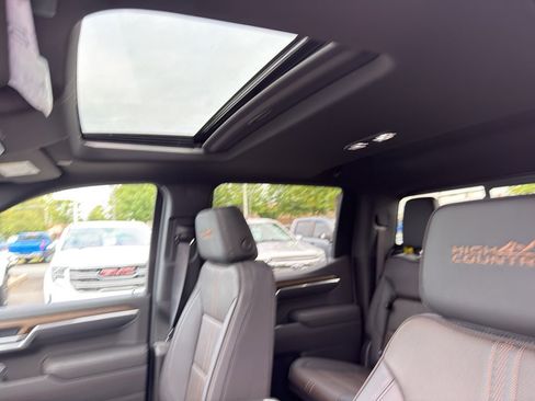 New 2026 Chevrolet Silverado 1500 High Country w/ High Country Premium Package image 38