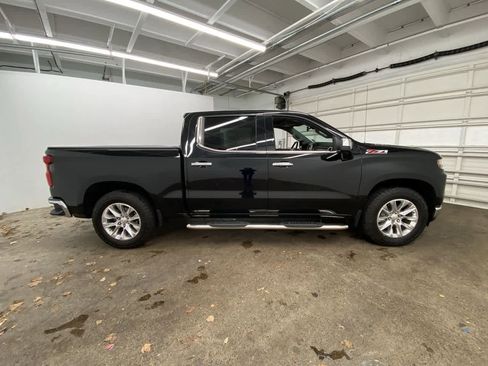 Used 2020 Chevrolet Silverado 1500 LTZ w/ LTZ Premium Package image 7