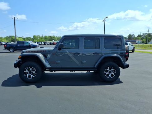 Used 2022 Jeep Wrangler Unlimited Rubicon w/ LED Lighting Group AWD/4WD image 3