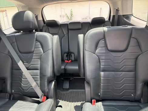 Used 2022 Kia Telluride SX w/ SX Prestige Package AWD/4WD image 22