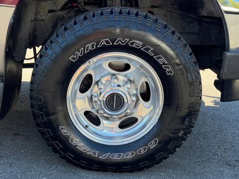 Used 2004 Ford F250 Lariat AWD/4WD image 10