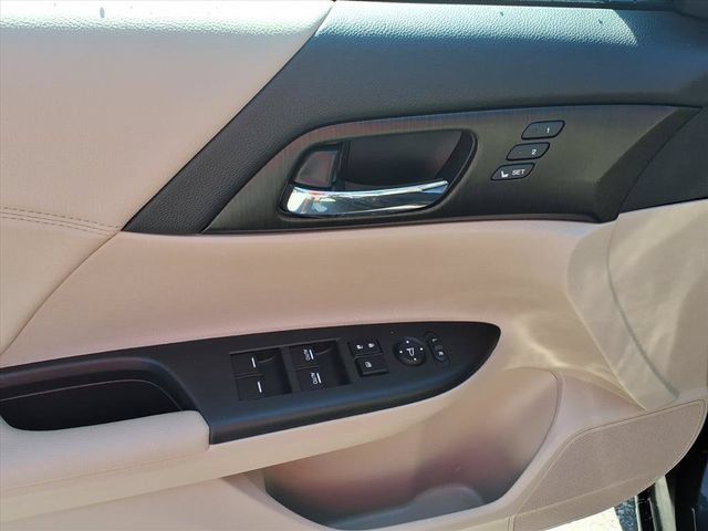 Used 2014 Honda Accord EX-L image 11