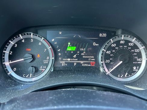 Certified 2024 Toyota Highlander XSE FWD image 25