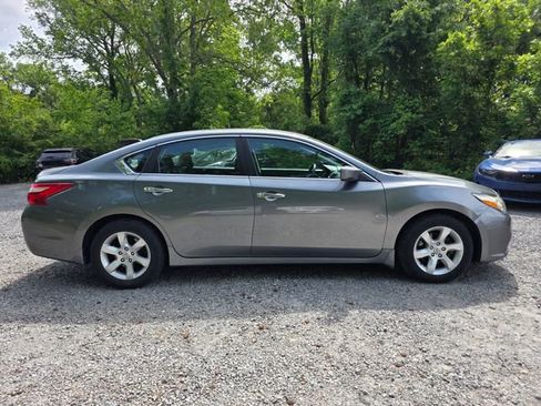 Used 2017 Nissan Altima 2.5 image 11