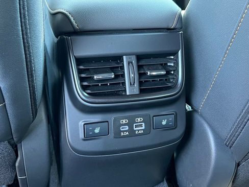 Used 2025 Subaru Outback Wilderness AWD/4WD image 13