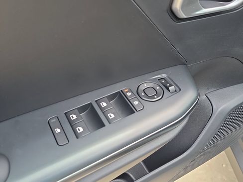 New 2026 Kia K4 FWD image 18