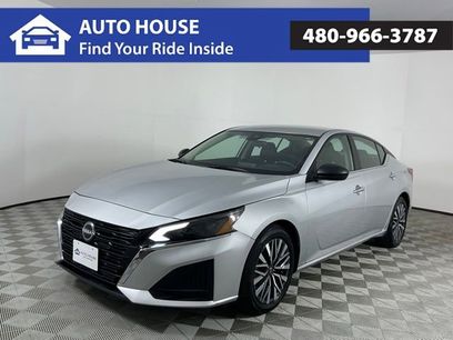 Used 2024 Nissan Altima 2.5 SV