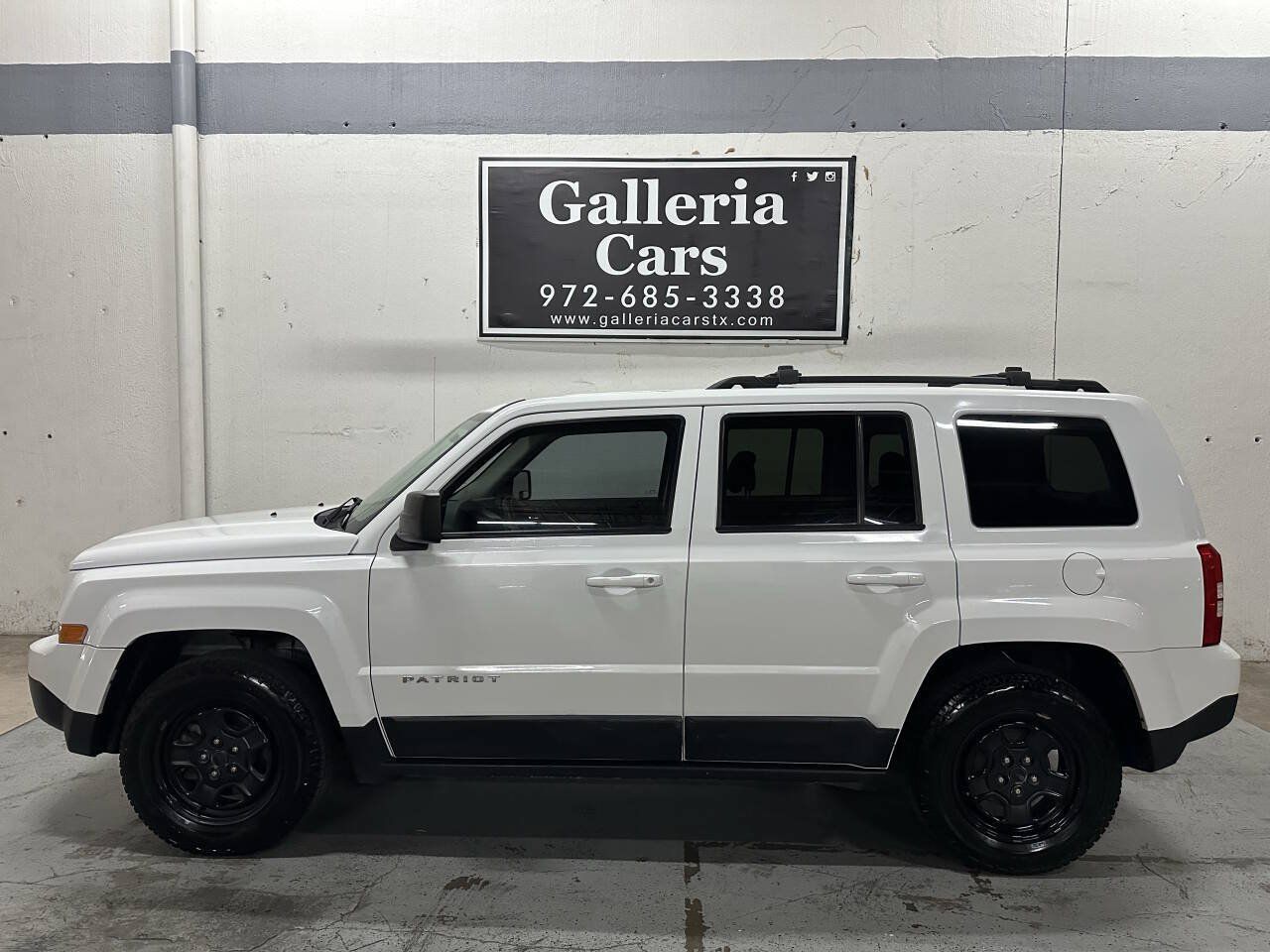 Used 2016 Jeep Patriot Sport w/ Power Value Group FWD image 1