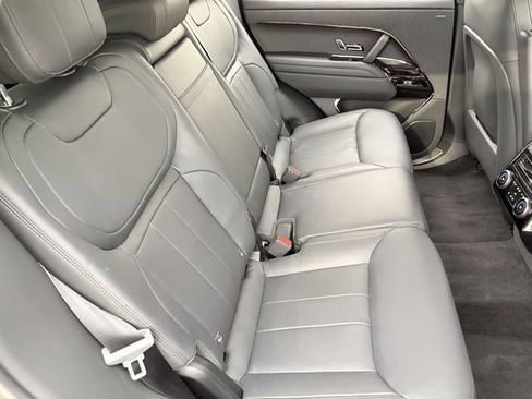Used 2023 Land Rover Range Rover Sport SE image 22