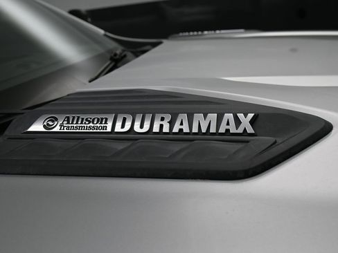 Used 2021 Chevrolet Silverado 2500 LT w/ Texas Edition image 16