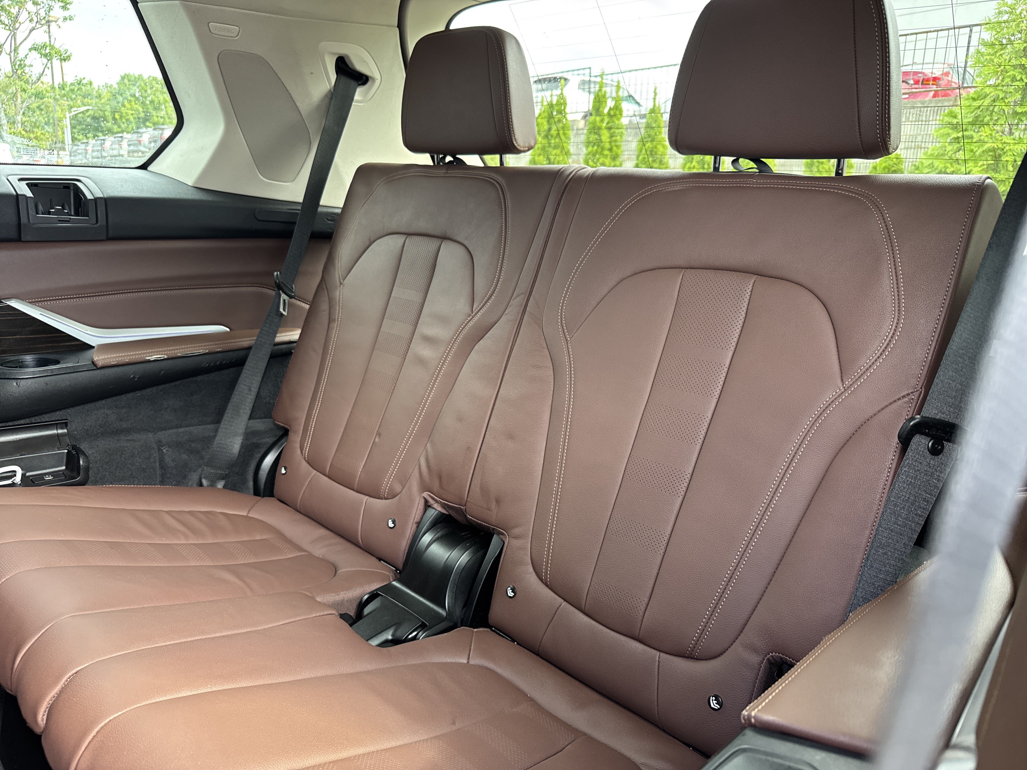 Used 2020 BMW X7 xDrive40i w/ Premium Package AWD/4WD image 19