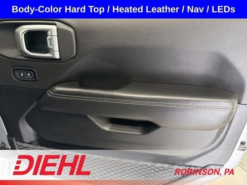 Used 2020 Jeep Wrangler Unlimited Sahara AWD/4WD image 14
