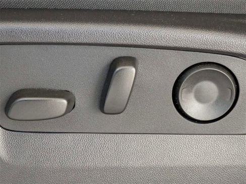 Used 2025 GMC Sierra 1500 Elevation w/ Preferred Package image 23