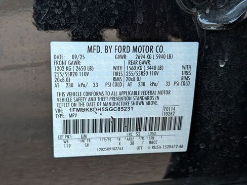 Used 2025 Ford Explorer Active w/ Active Comfort Package AWD/4WD image 30