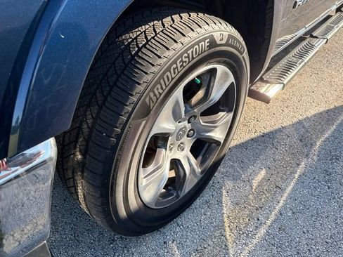 Used 2020 RAM 1500 Laramie AWD/4WD image 11