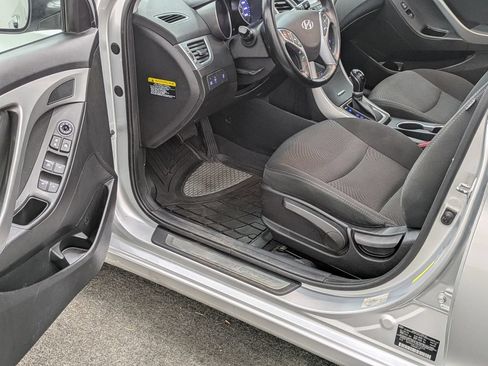 Used 2016 Hyundai Elantra Value Edition FWD image 29