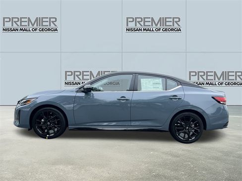 New 2025 Nissan Sentra SR w/ Midnight Edition image 22