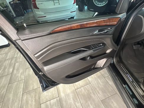 Used 2016 Cadillac SRX Premium FWD image 36