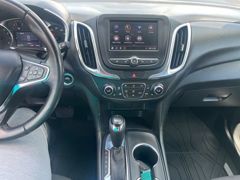 Used 2021 Chevrolet Equinox LT FWD image 22