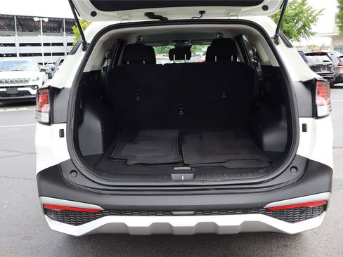 Used 2023 Kia Sportage LX AWD/4WD image 5