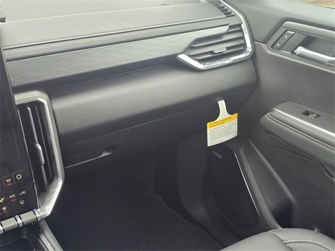 New 2026 GMC Acadia Elevation w/ Elevation Premium Package image 17