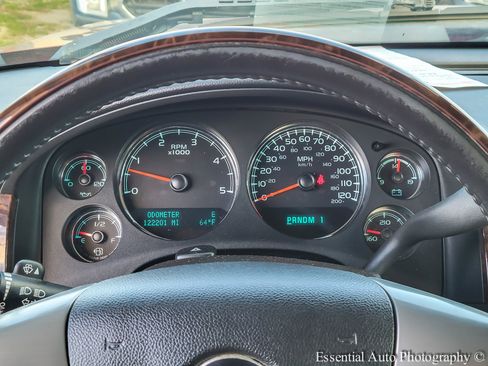 Used 2013 GMC Sierra 2500 Denali w/ Suspension Package, Off-Road image 17