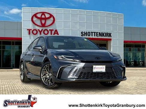 Used 2026 Toyota Camry XSE w/ Premium Package FWD image 1