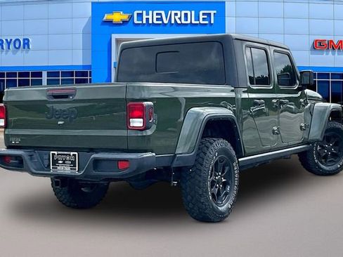 Used 2022 Jeep Gladiator Sport AWD/4WD image 5