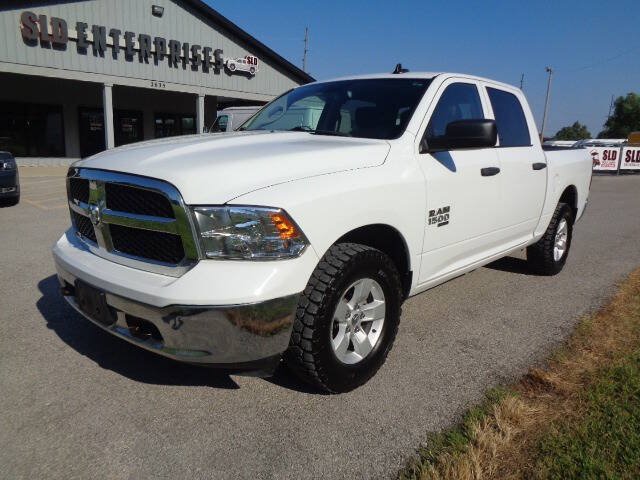 Used 2022 RAM 1500 Classic SLT w/ Electronics Group AWD/4WD image 1