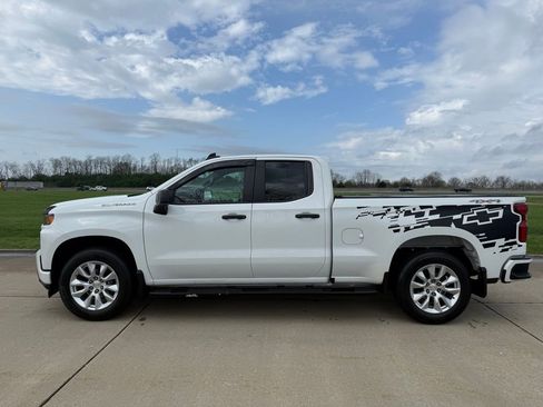 Used 2020 Chevrolet Silverado 1500 Custom w/ Custom Value Package image 8