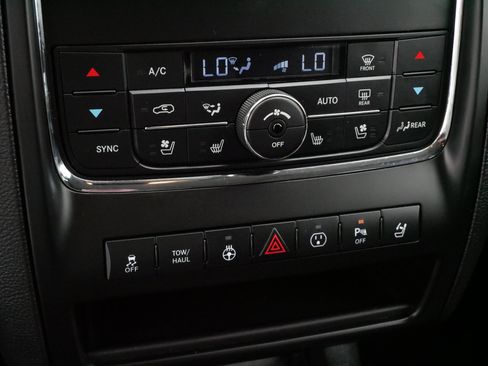 Used 2013 Dodge Durango Citadel w/ Technology Group image 23