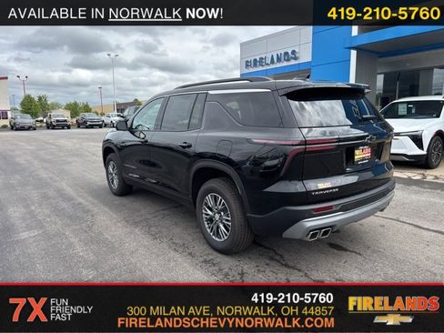 New 2025 Chevrolet Traverse LT w/ Driver Confidence Package image 7