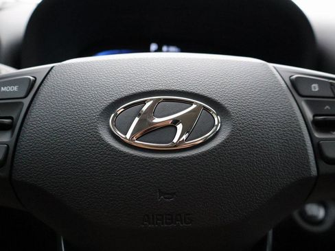 New 2025 Hyundai Venue Limited image 27