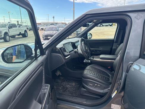Used 2022 Rivian R1T Adventure AWD/4WD image 11