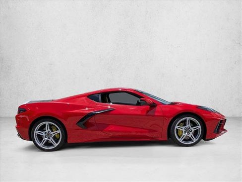 Used 2020 Chevrolet Corvette Stingray Preferred Cpe w/ 2LT Preferred Equipment Group RWD image 4