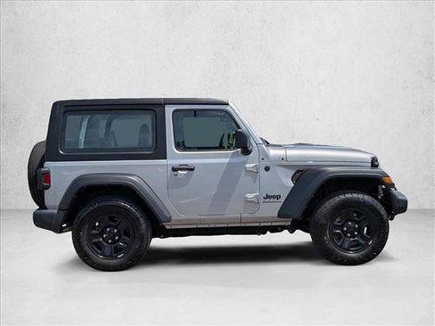 Used 2024 Jeep Wrangler Sport AWD/4WD image 4