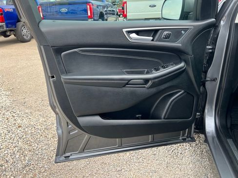 Used 2024 Ford Edge Titanium w/ Equipment Group 301A image 13