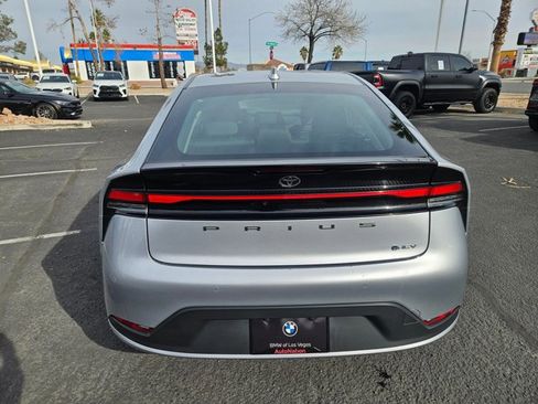 Used 2025 Toyota Prius LE image 7