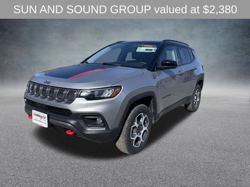 Used 2022 Jeep Compass Trailhawk w/ Sun and Sound Group AWD/4WD image 3