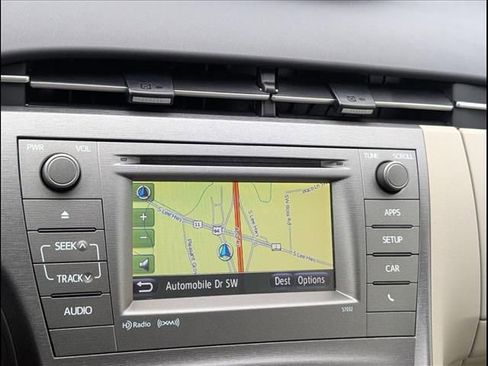 Used 2014 Toyota Prius Three FWD image 15