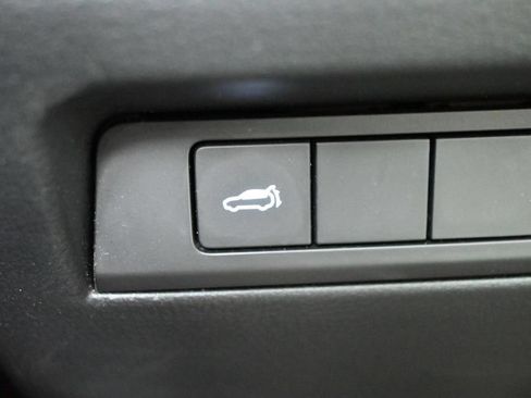 Used 2023 MAZDA CX-50 2.5 S w/ Preferred Plus Pkg AWD/4WD image 9