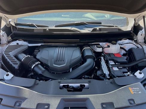 Used 2025 GMC Acadia Denali w/ Super Cruise Package image 33