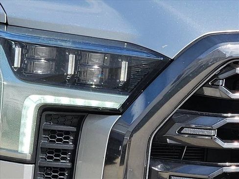 Used 2023 Toyota Tundra Platinum AWD/4WD image 4