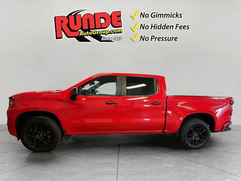 Used 2023 Chevrolet Silverado 1500 Custom AWD/4WD image 3